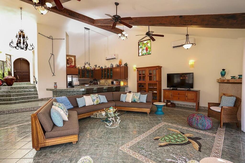 Casa Flamingo Cabo Luxurious Home, Spacious In El Pedregal Gated Community